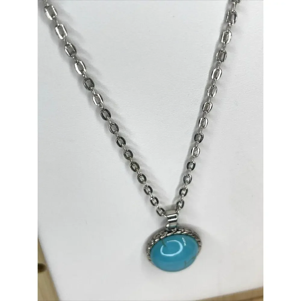 Silver Plated Faux Turquoise Pendant Necklace Stunning Chic Women's Fashion NEW